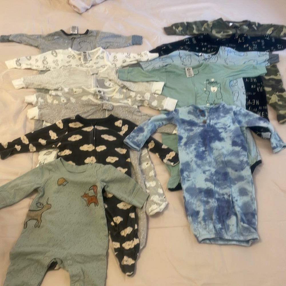 baby boys 11 onesies & sleep sack, 3-6 month, only worn once or twice,